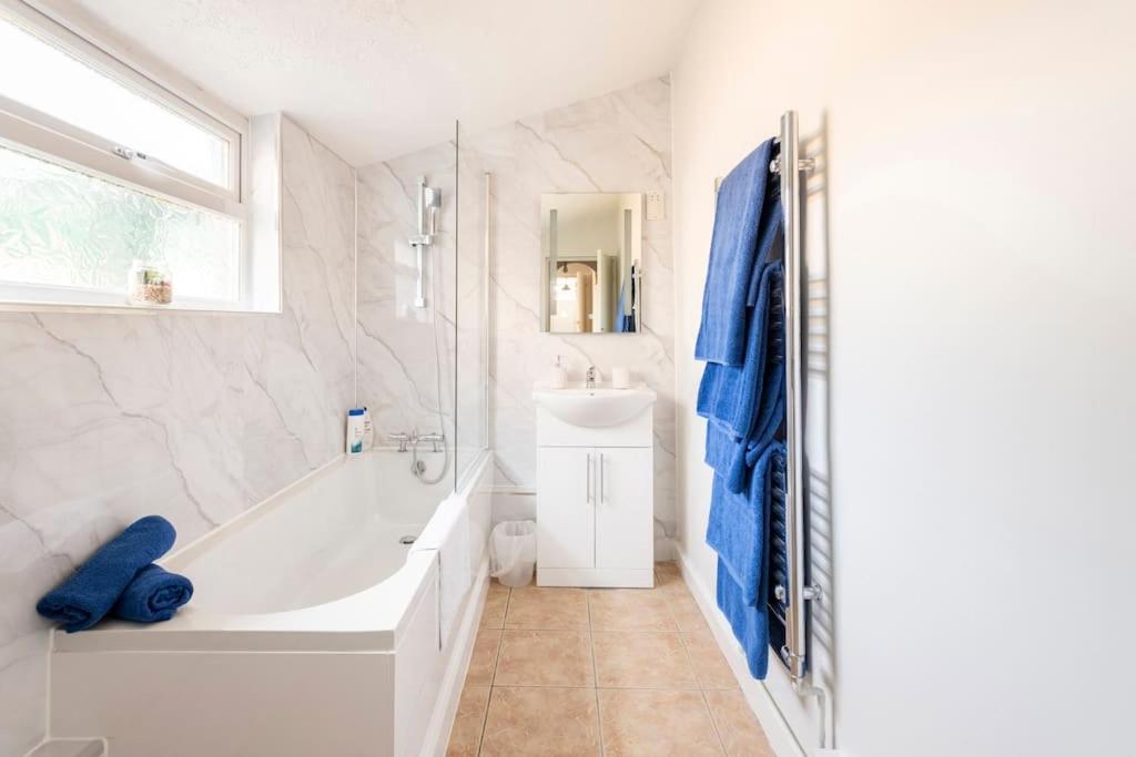 Travellers' Choice In Harwich-Essex Villa ภายนอก รูปภาพ