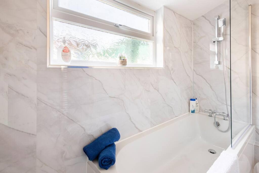 Travellers' Choice In Harwich-Essex Villa ภายนอก รูปภาพ