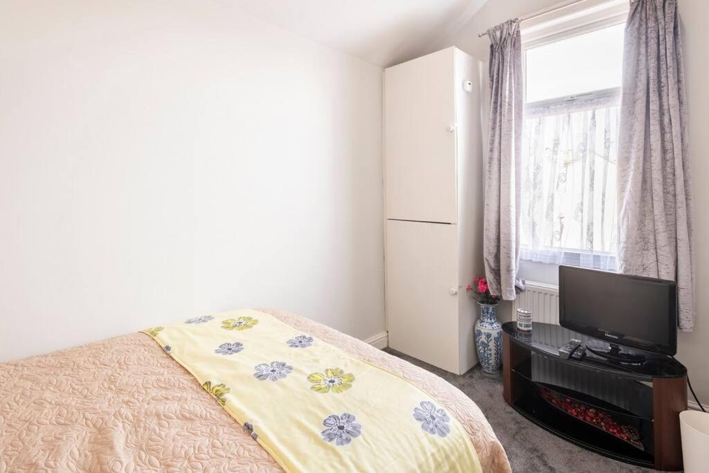 Travellers' Choice In Harwich-Essex Villa ภายนอก รูปภาพ