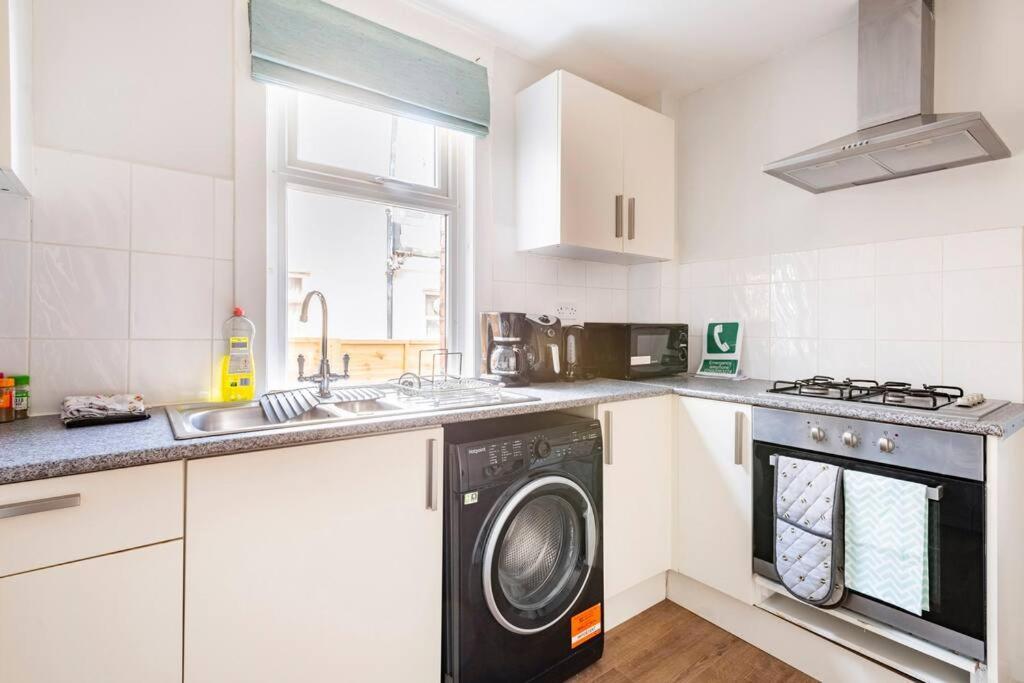Travellers' Choice In Harwich-Essex Villa ภายนอก รูปภาพ
