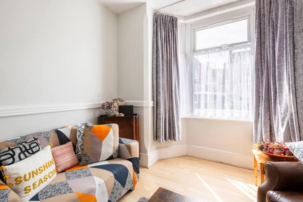 Travellers' Choice In Harwich-Essex Villa ภายนอก รูปภาพ